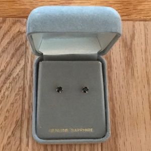 💙 14k Gold & Sapphire Dainty Stud Earrings! 💎💝✨